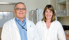 Professor Schachter and Dr Besser in their laboratory